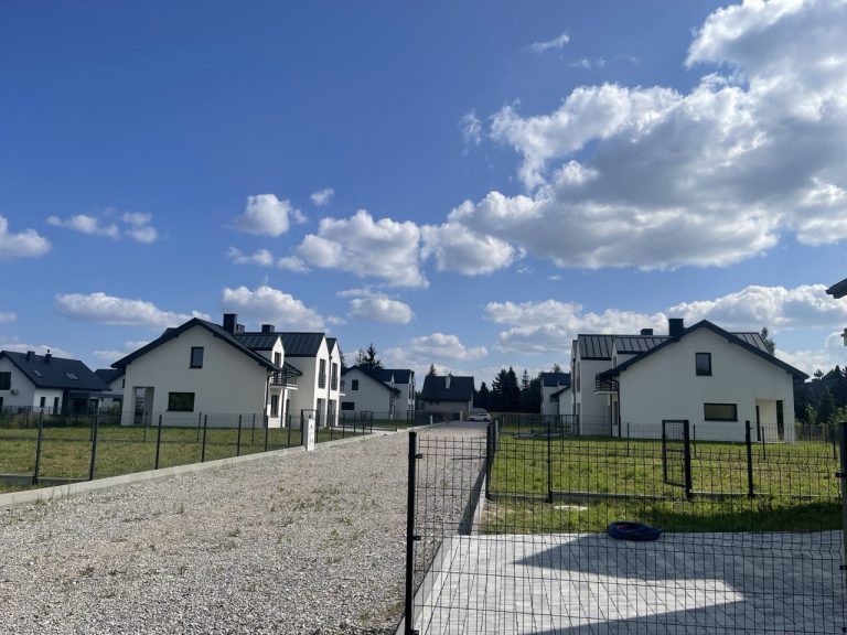 Osiedle w Łosiu